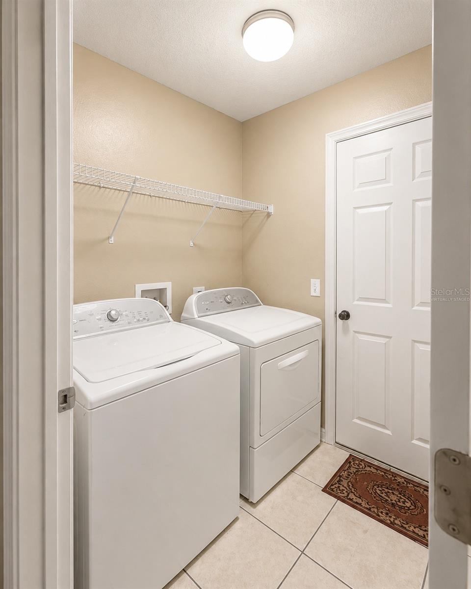 531 Silver Palms Cir Property Photo 10