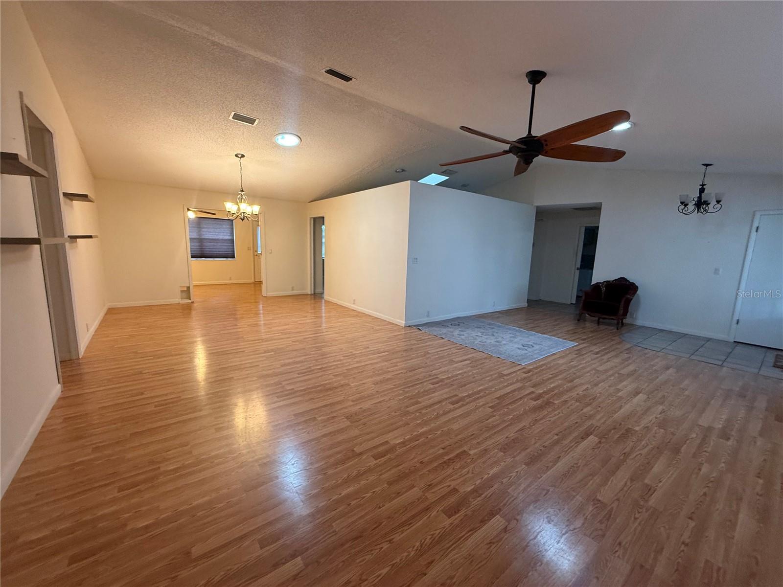 1117 Ben Hope Dr Property Photo 6