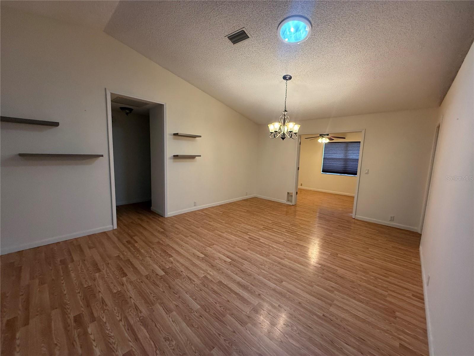1117 Ben Hope Dr Property Photo 7