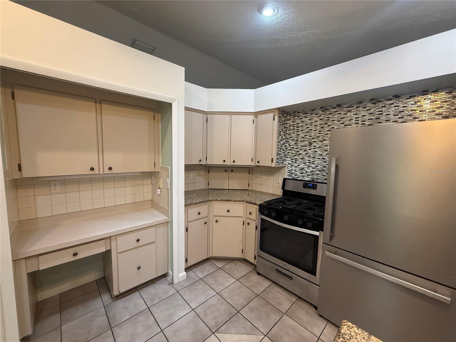 1117 Ben Hope Dr Property Photo 12