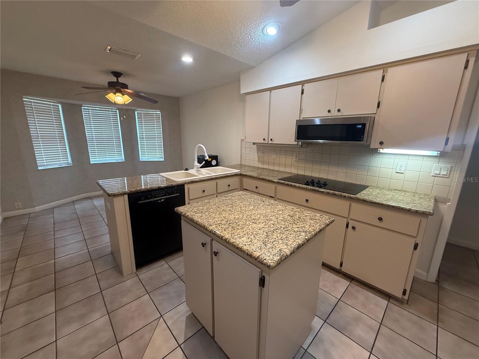 1117 Ben Hope Dr Property Photo 13