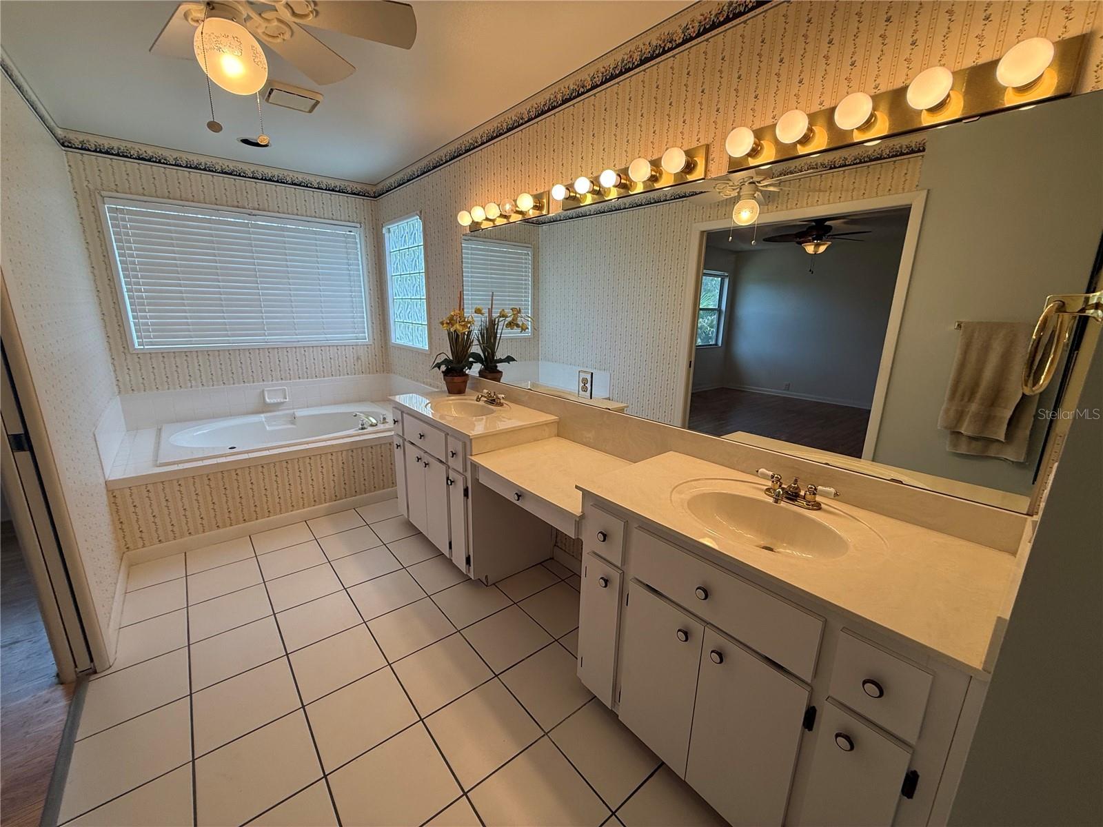1117 Ben Hope Dr Property Photo 20