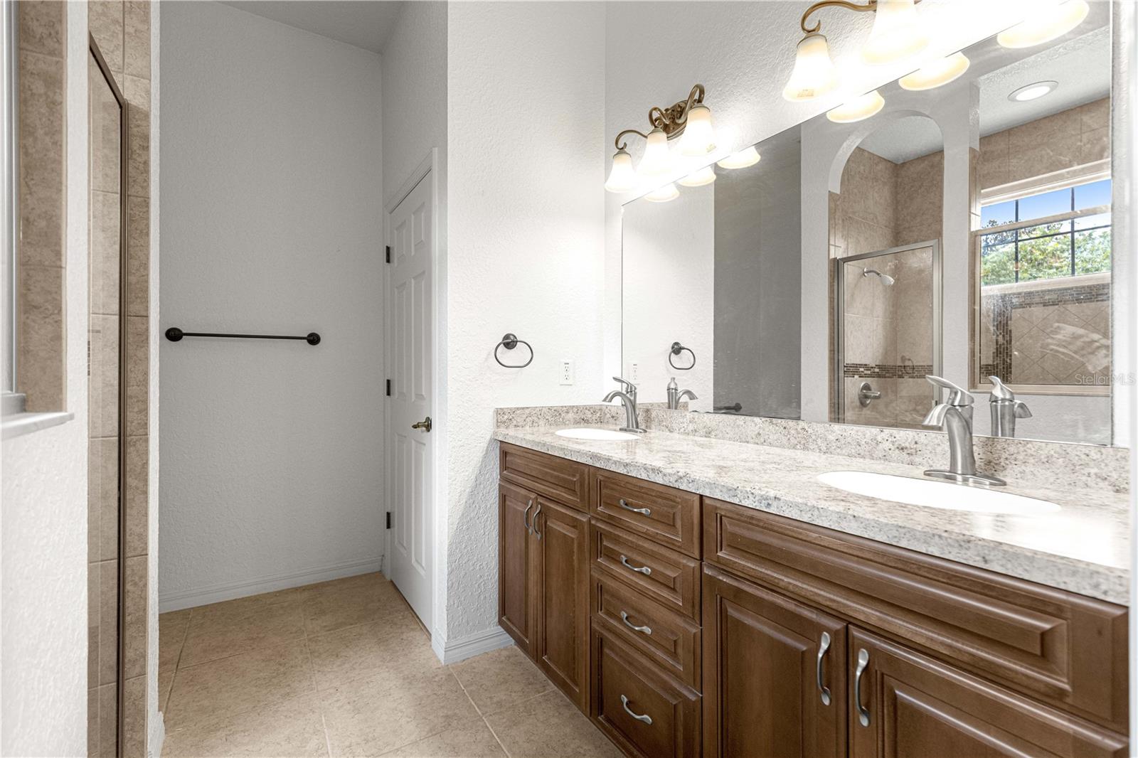 10982 Se 169th Pl Property Photo 28