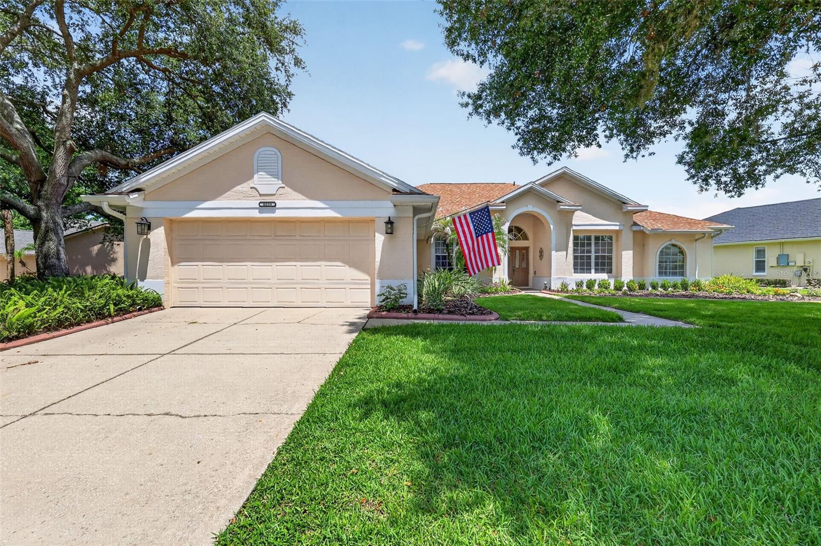 8059 Laurel Ridge Dr Property Photo 1