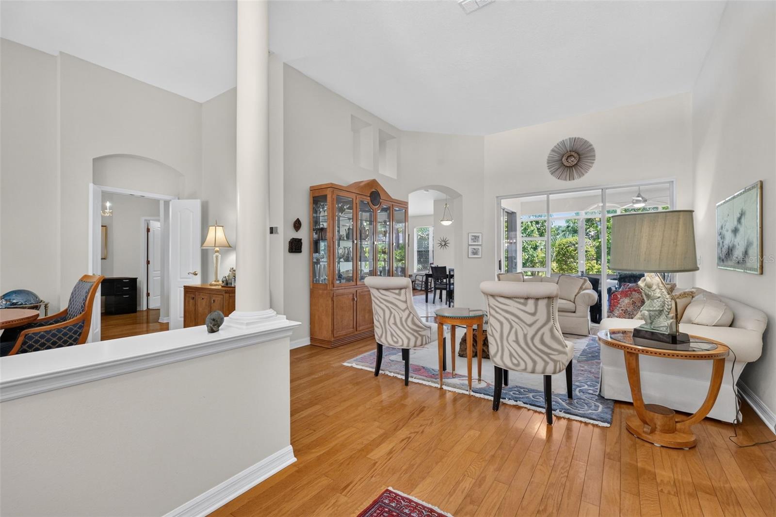 8059 Laurel Ridge Dr Property Photo 6
