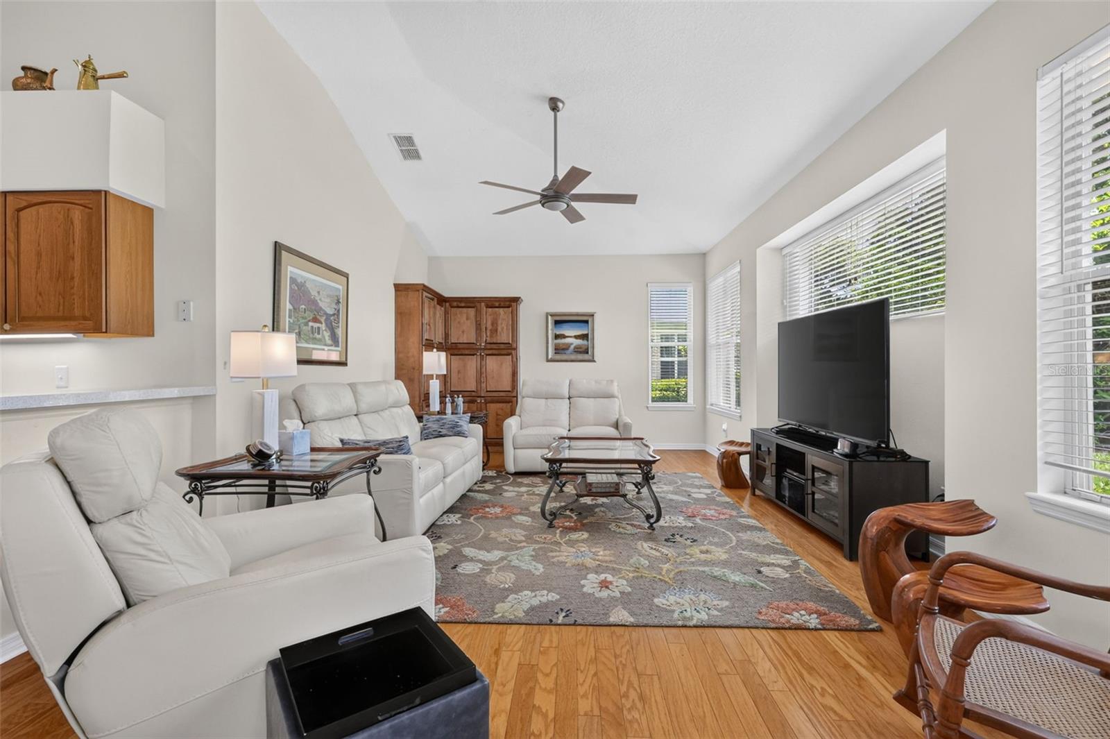 8059 Laurel Ridge Dr Property Photo 14