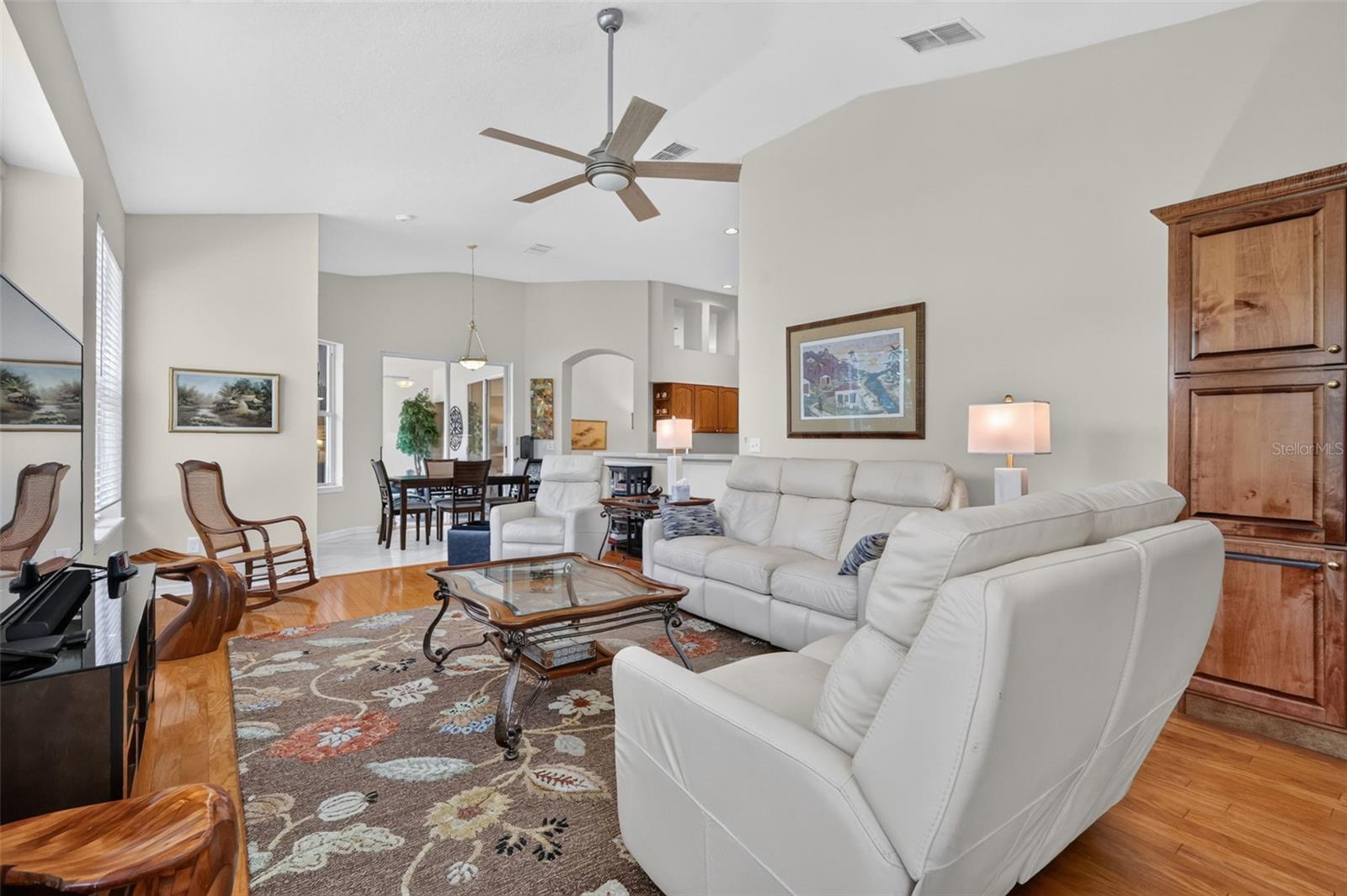 8059 Laurel Ridge Dr Property Photo 15