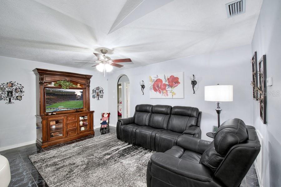 831 Forestwood Dr Property Photo 14