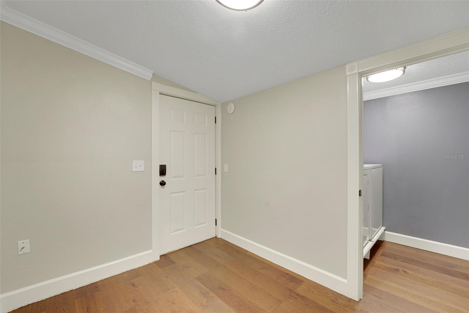 330 S Highland St Property Photo 8