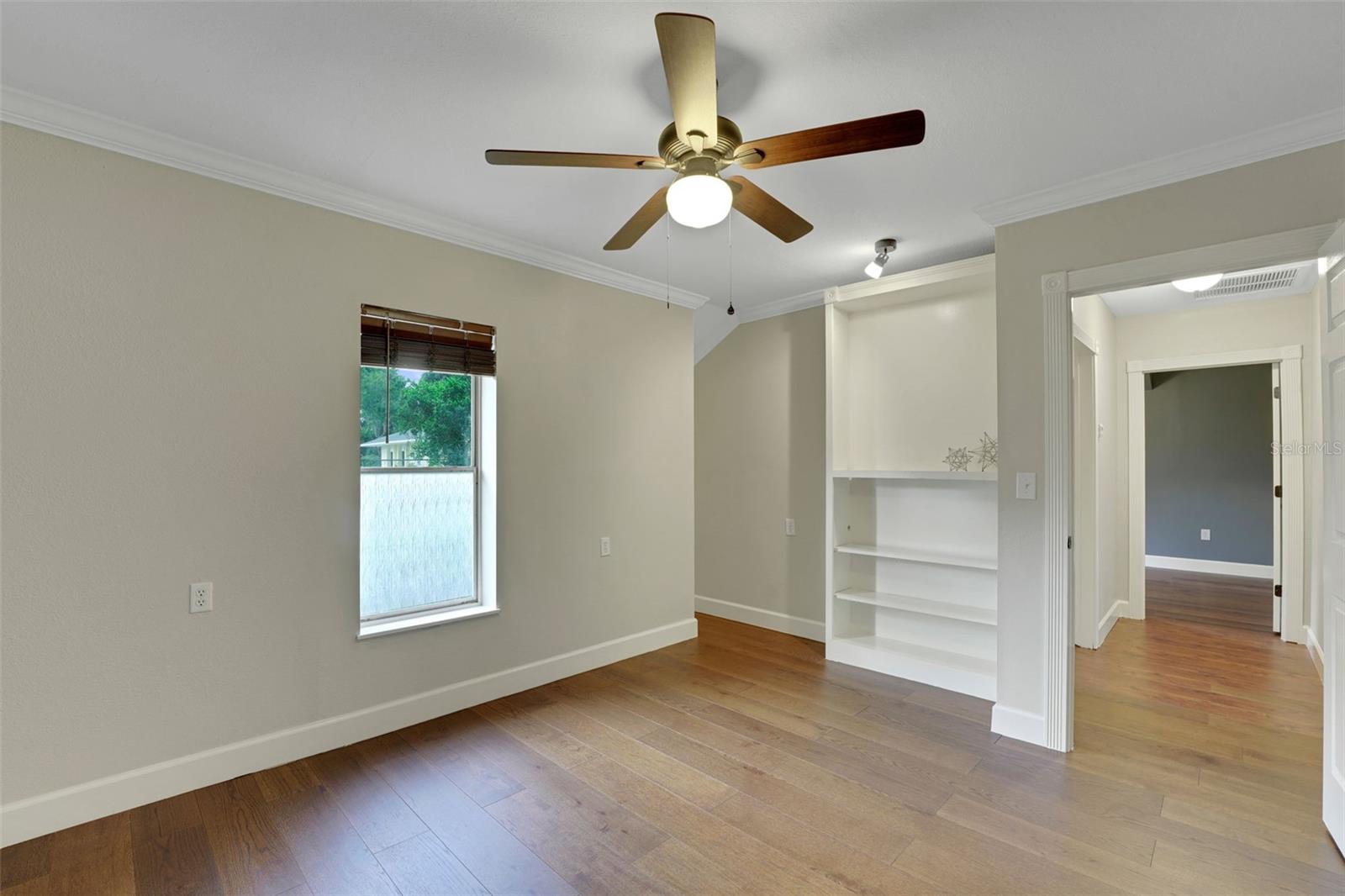 330 S Highland St Property Photo 14