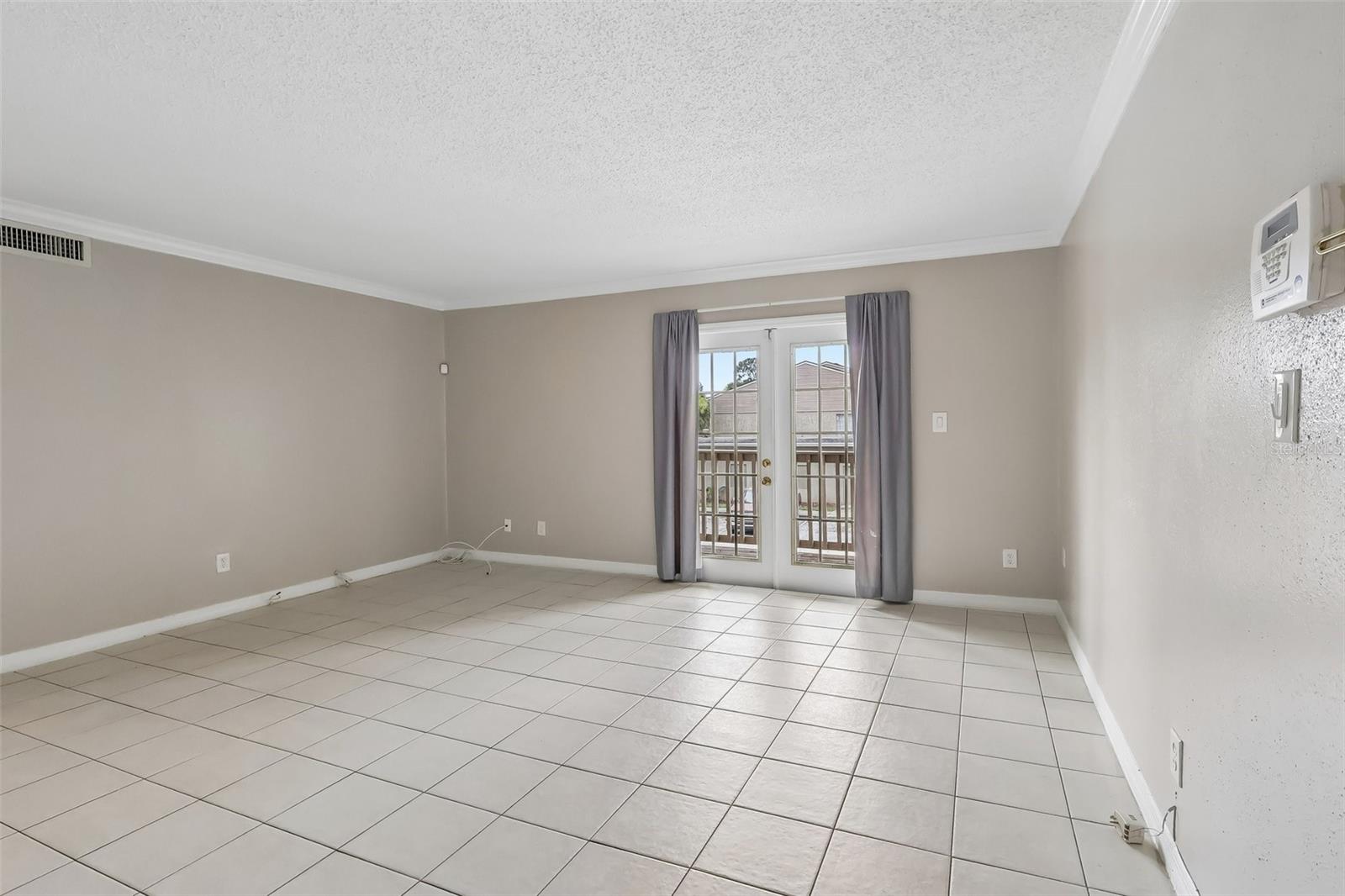 305 Wymore Rd #208 Property Photo 10