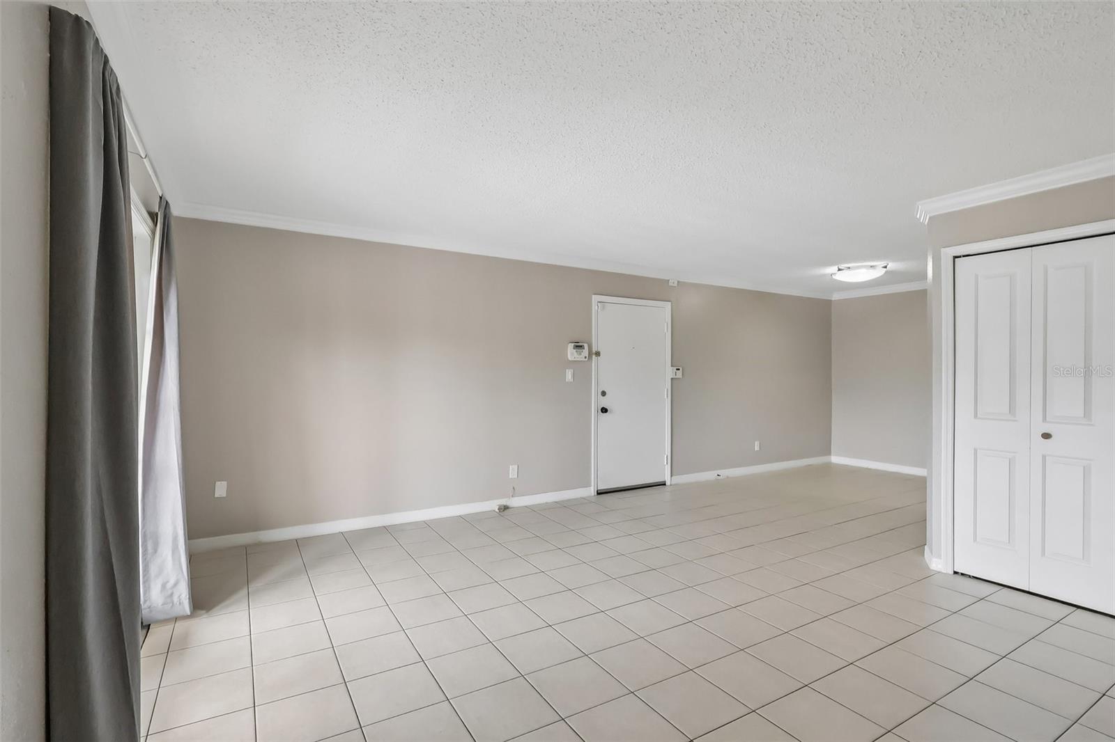 305 Wymore Rd #208 Property Photo 13