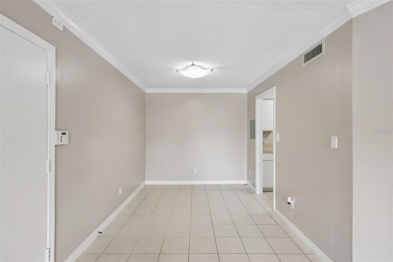 305 Wymore Rd #208 Property Photo 15