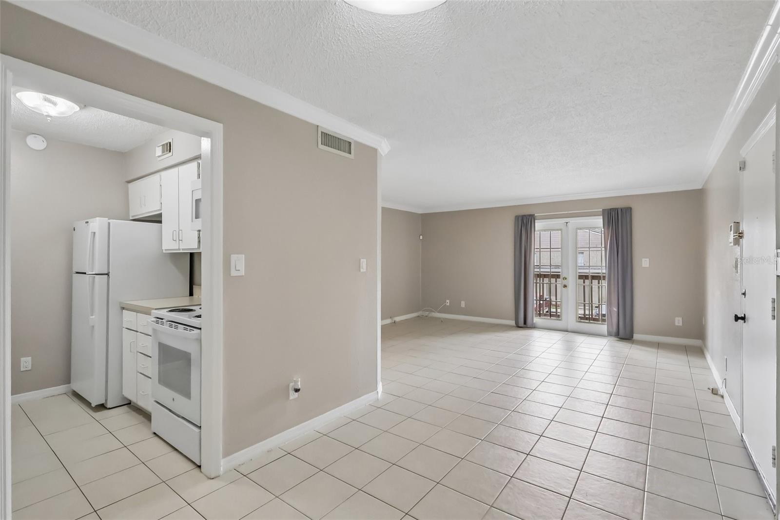 305 Wymore Rd #208 Property Photo 17