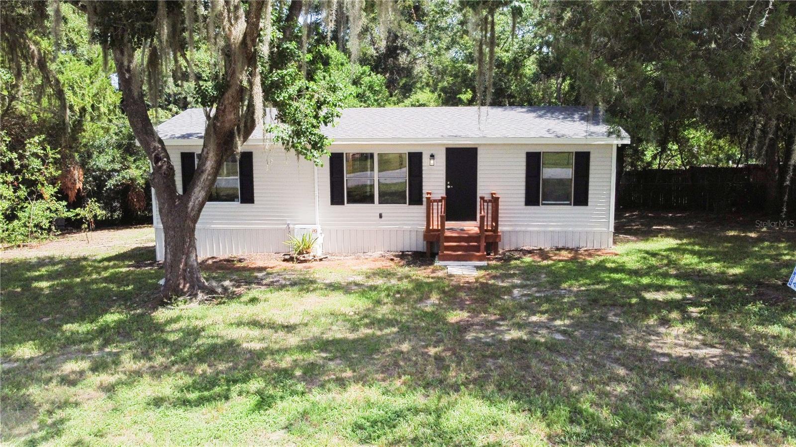 8017 E Skyline Ln Property Photo 1