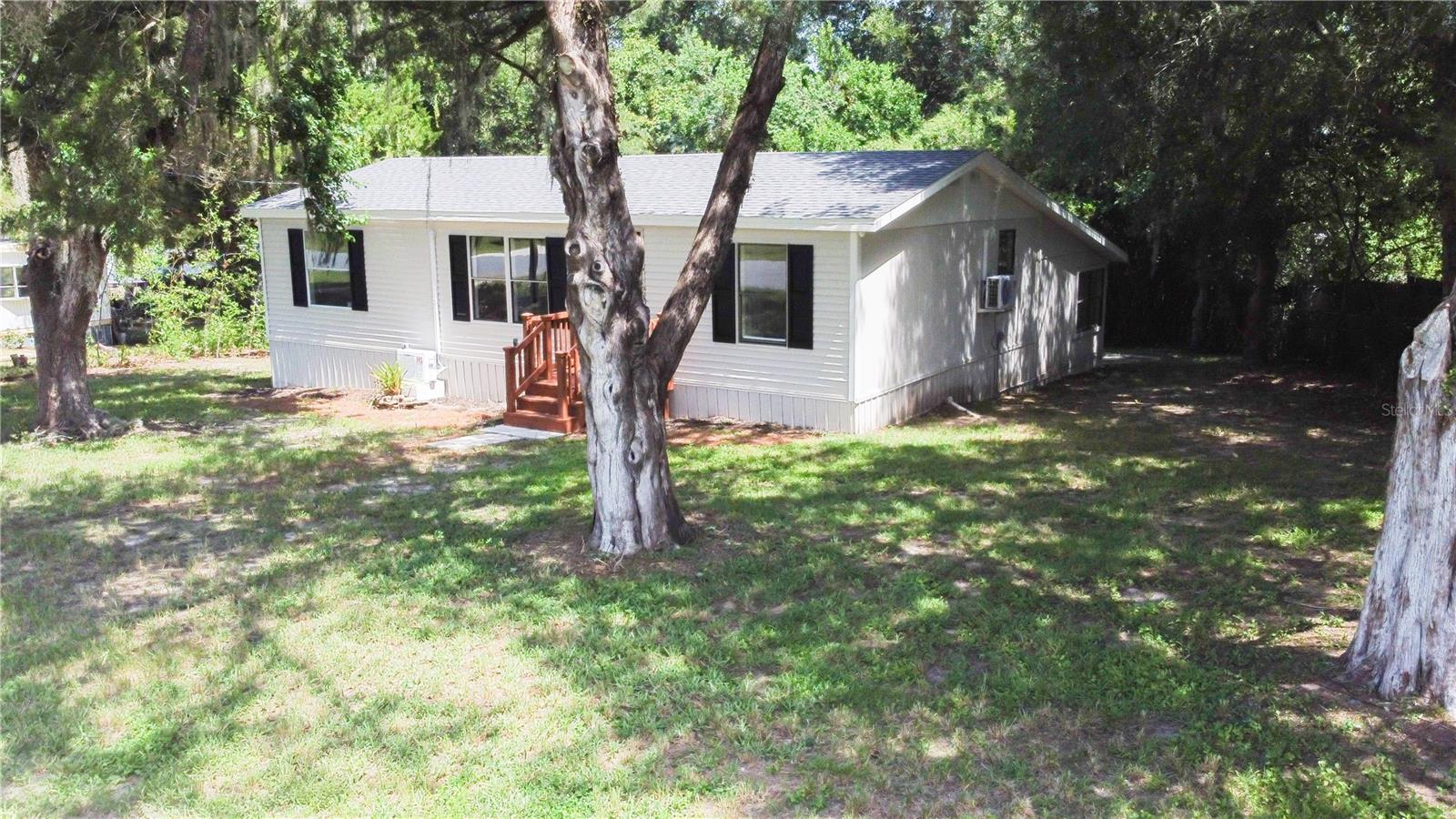 8017 E Skyline Ln Property Photo 2
