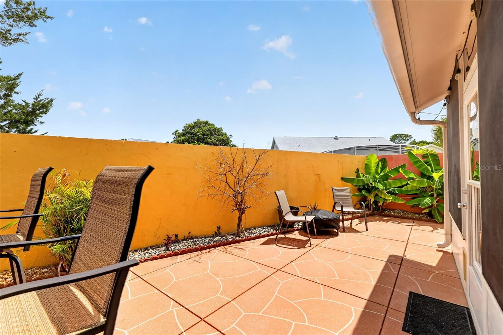 1004 Laredo Ln Property Photo 34