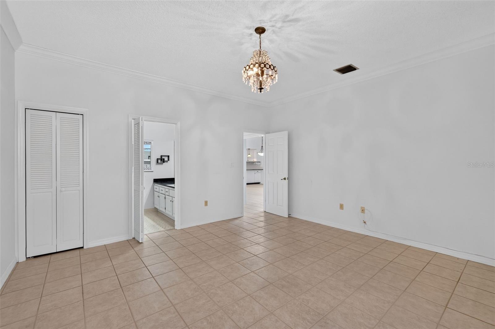 1111 Lakeshore Dr #c3 Property Photo 8