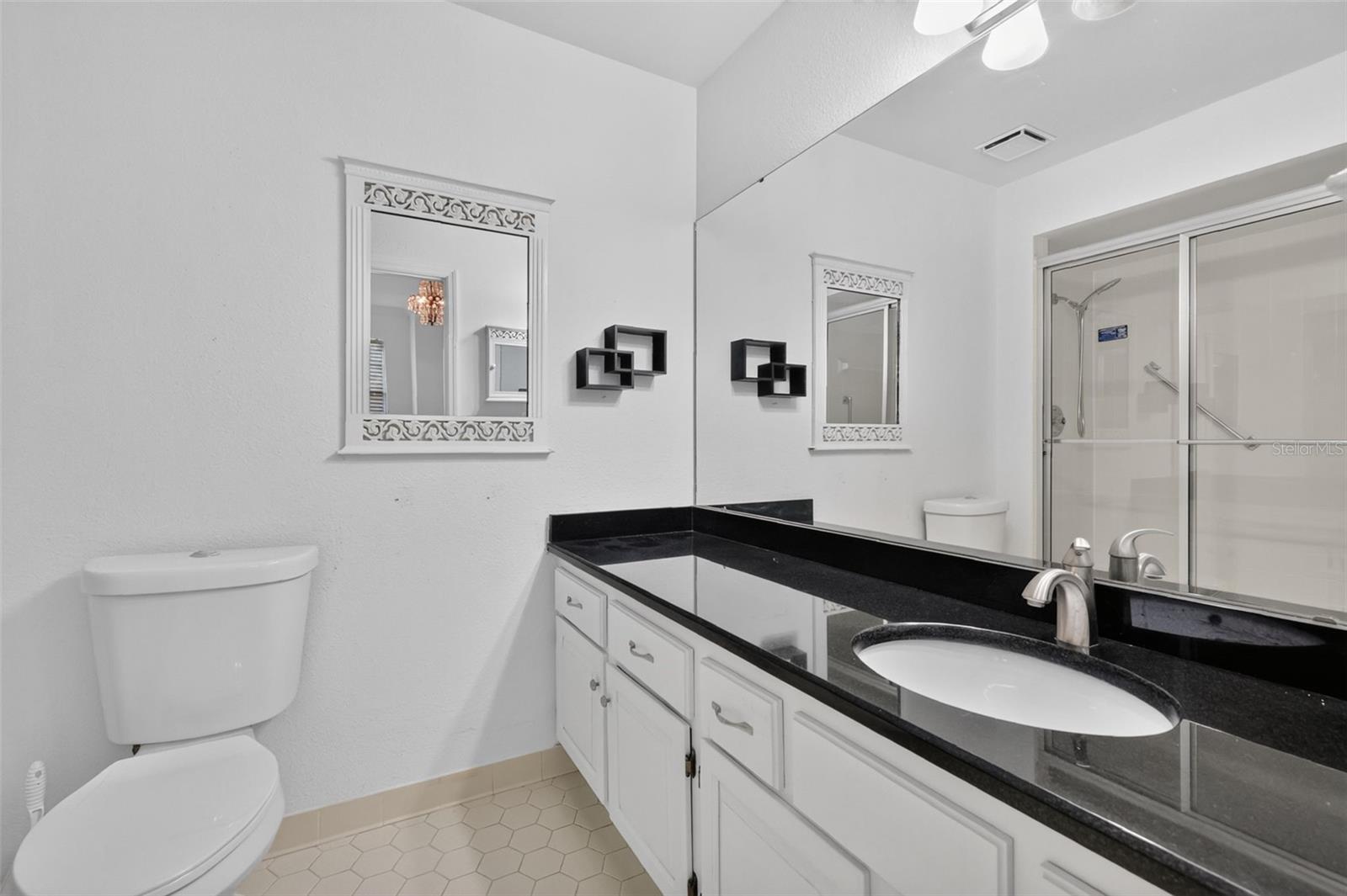 1111 Lakeshore Dr #c3 Property Photo 9