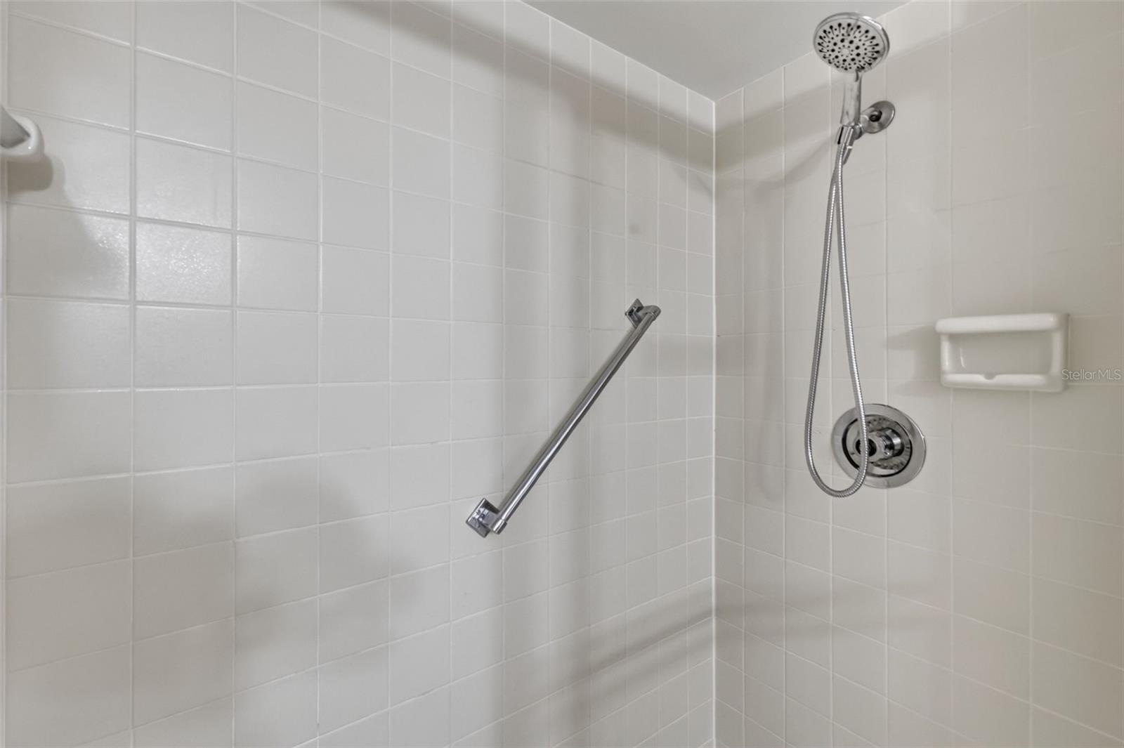 1111 Lakeshore Dr #c3 Property Photo 10