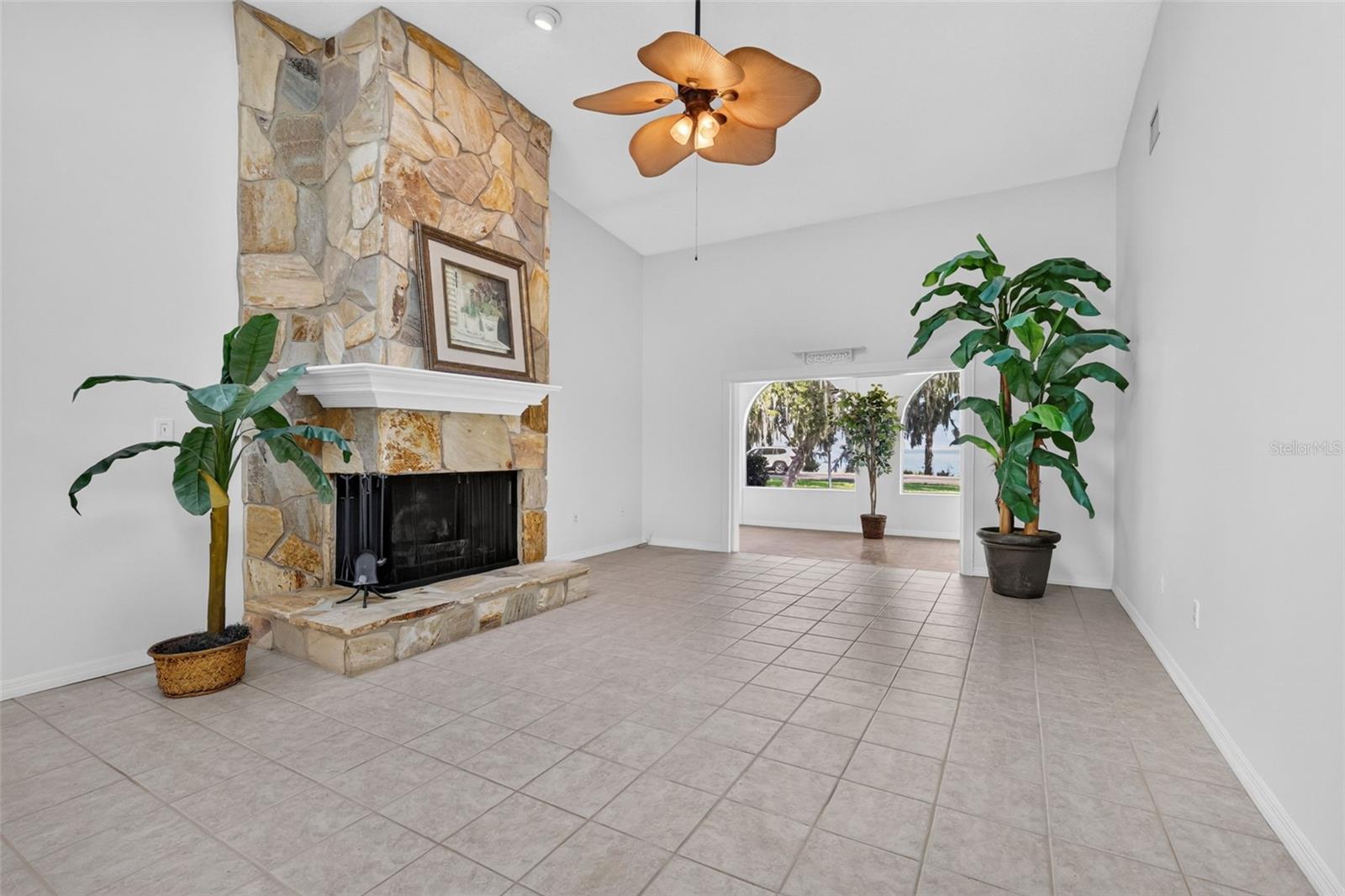 1111 Lakeshore Dr #c3 Property Photo 16