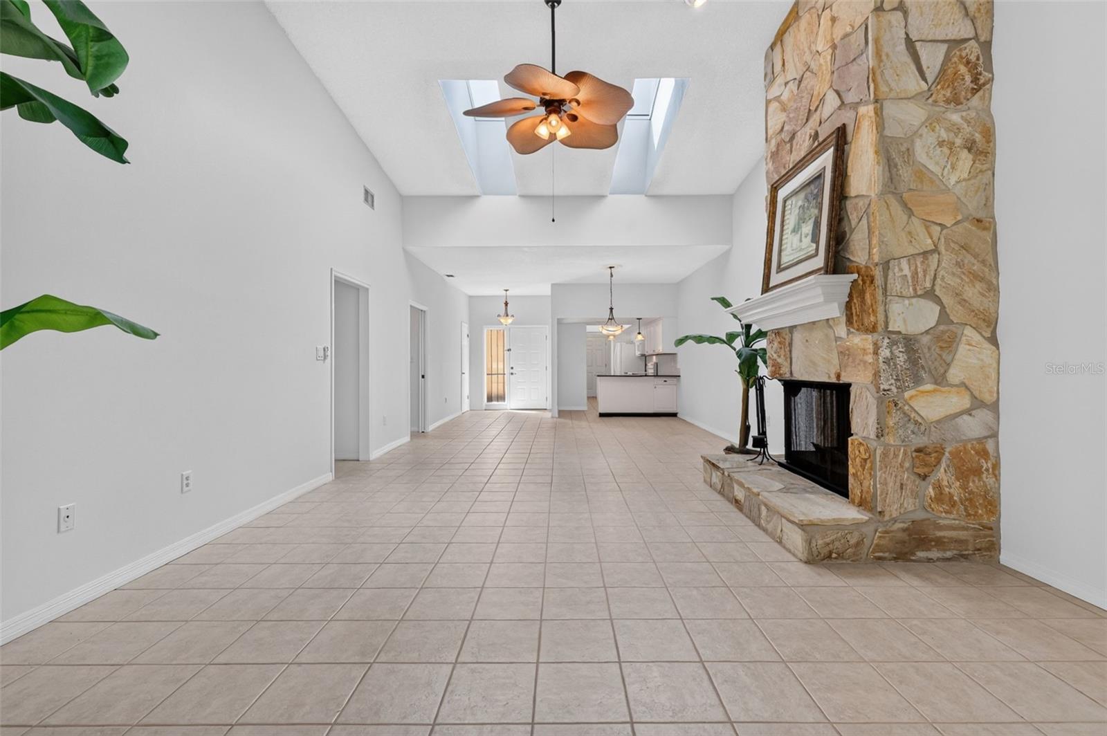 1111 Lakeshore Dr #c3 Property Photo 17