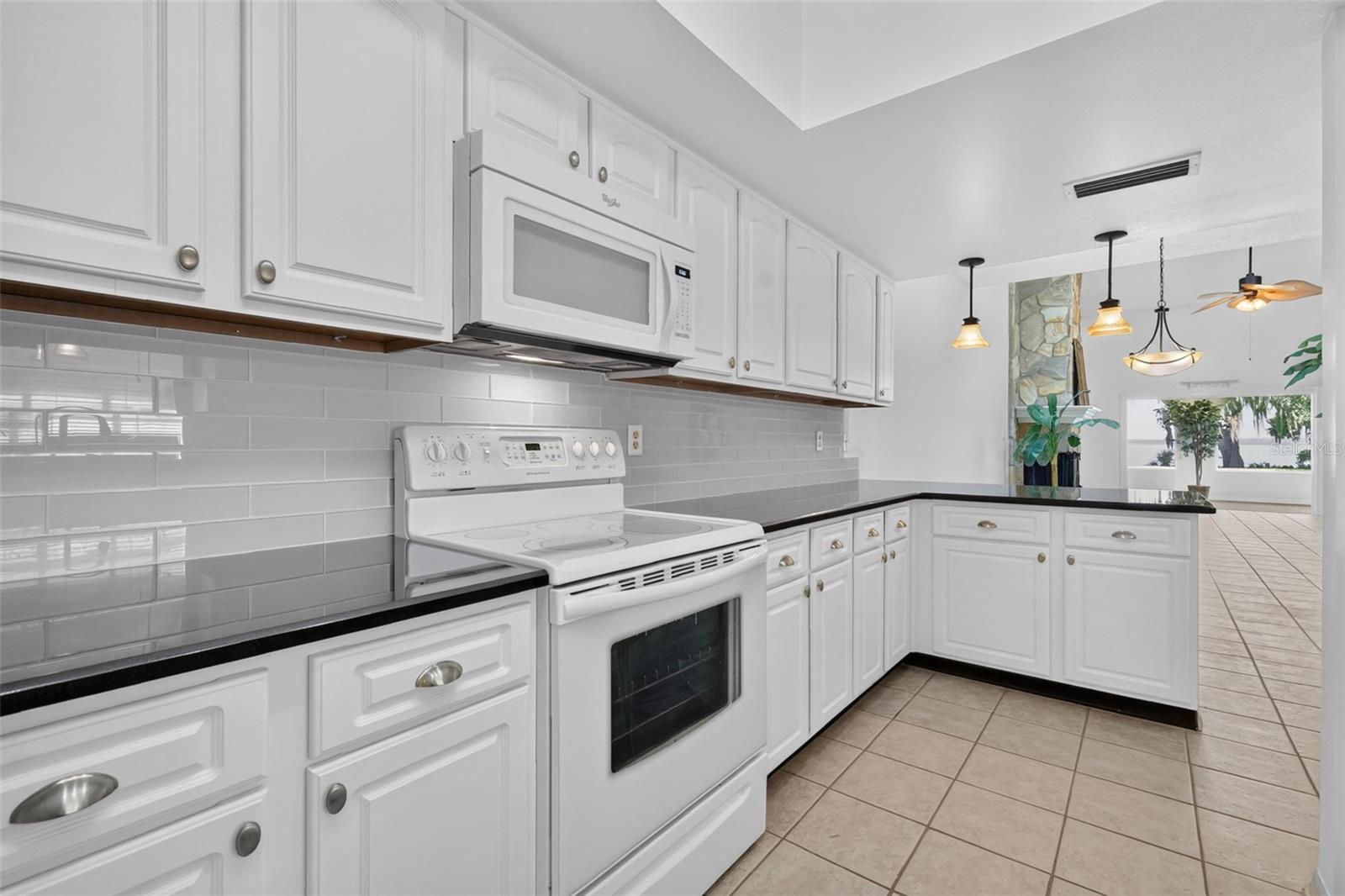 1111 Lakeshore Dr #c3 Property Photo 26