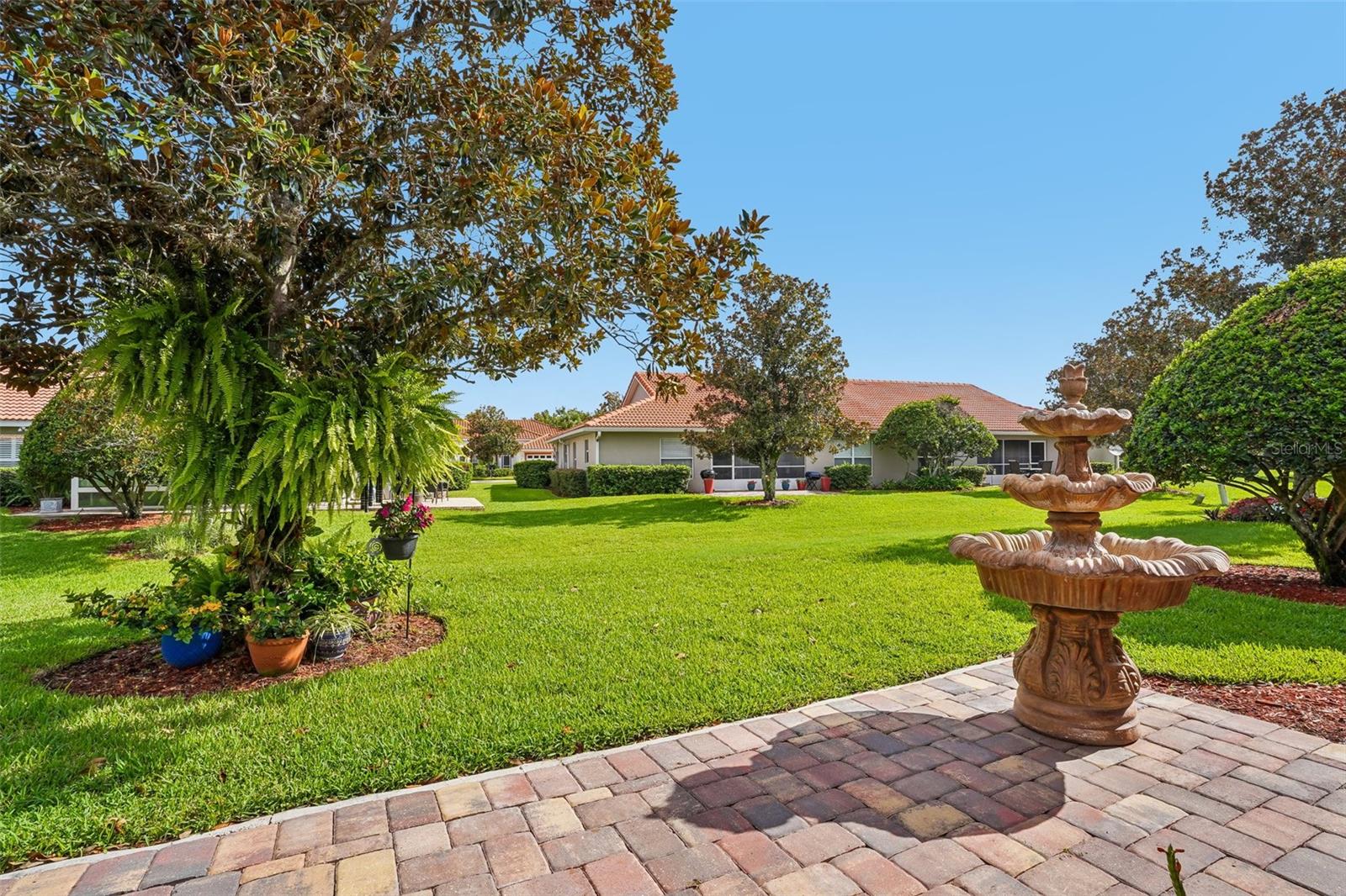 10172 Mainsail Dr Property Photo 13