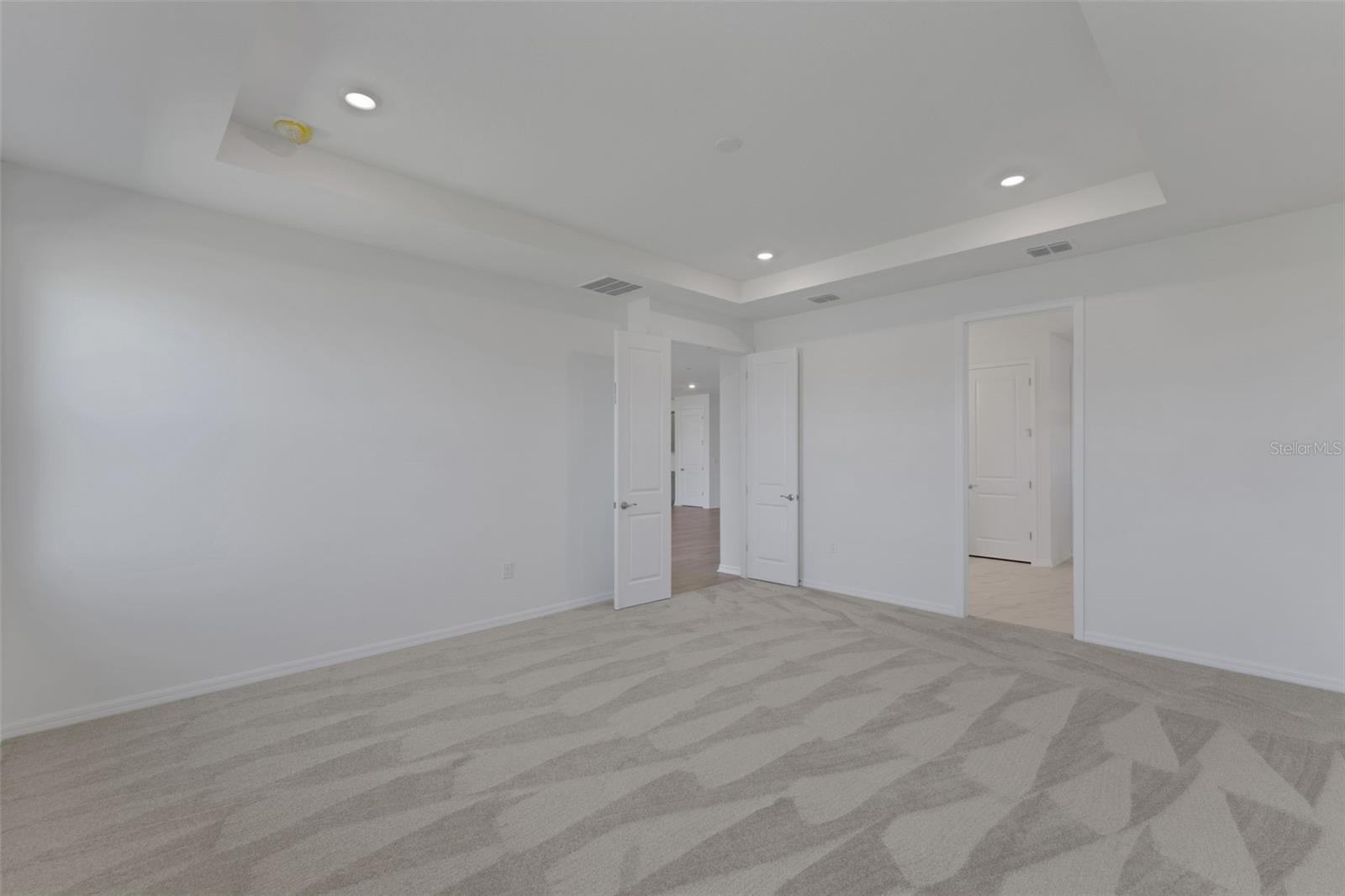 17013 Great Heron Ln Property Photo 7