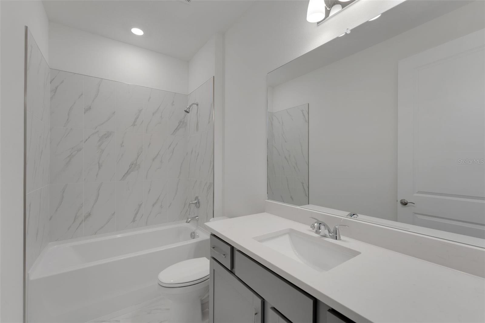 17013 Great Heron Ln Property Photo 29