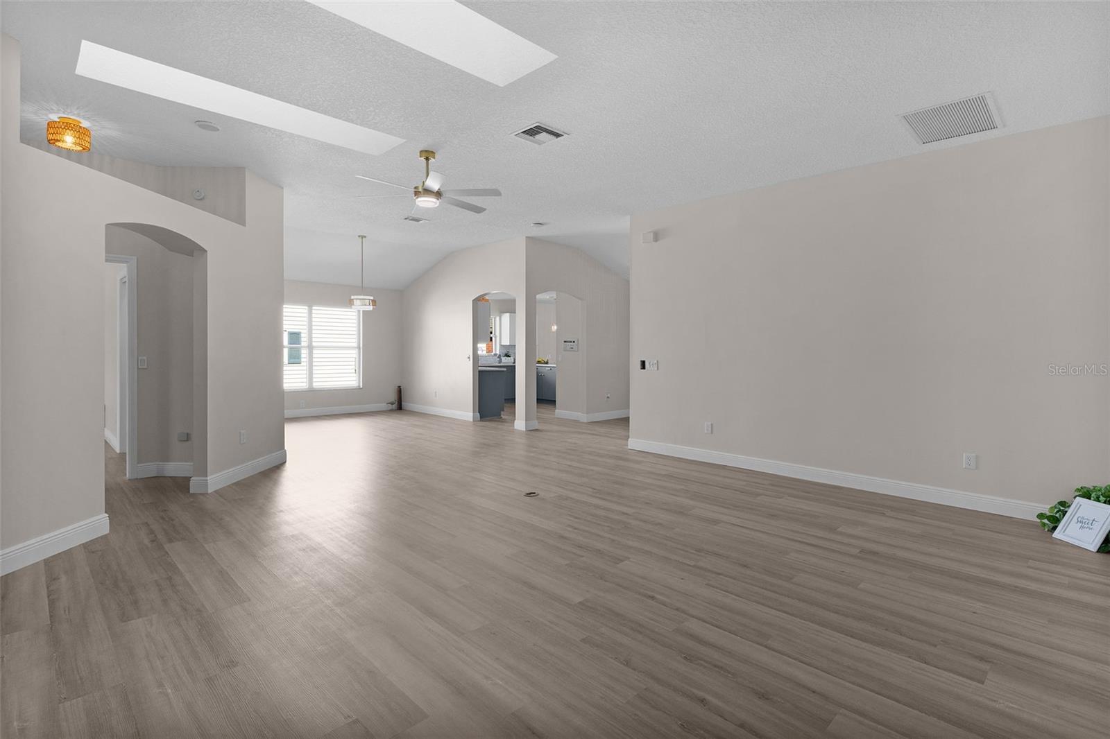 1012 Diego Ct Property Photo 9