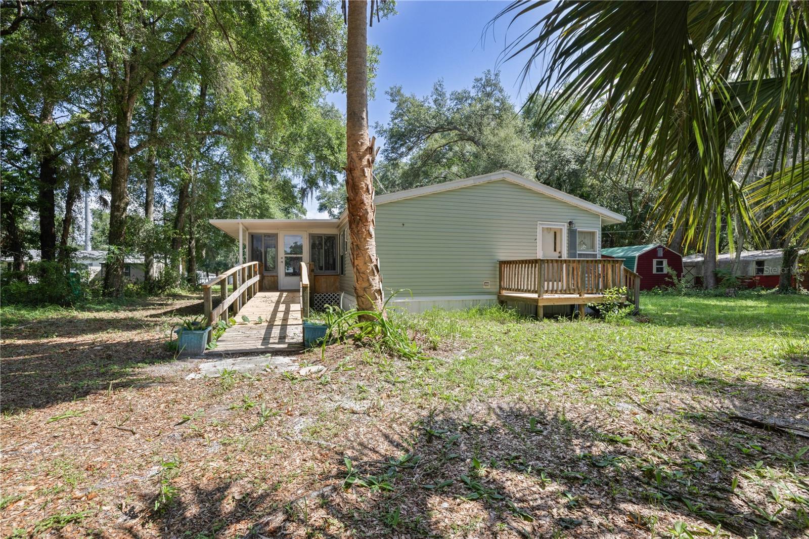 2786 Ne 33rd Pl Property Photo 4