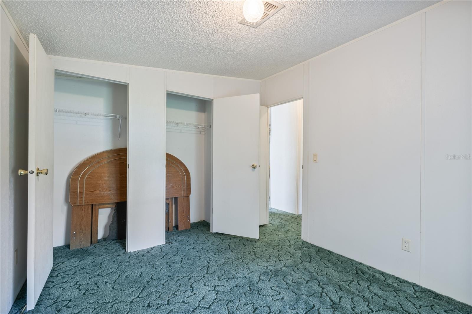 2786 Ne 33rd Pl Property Photo 16