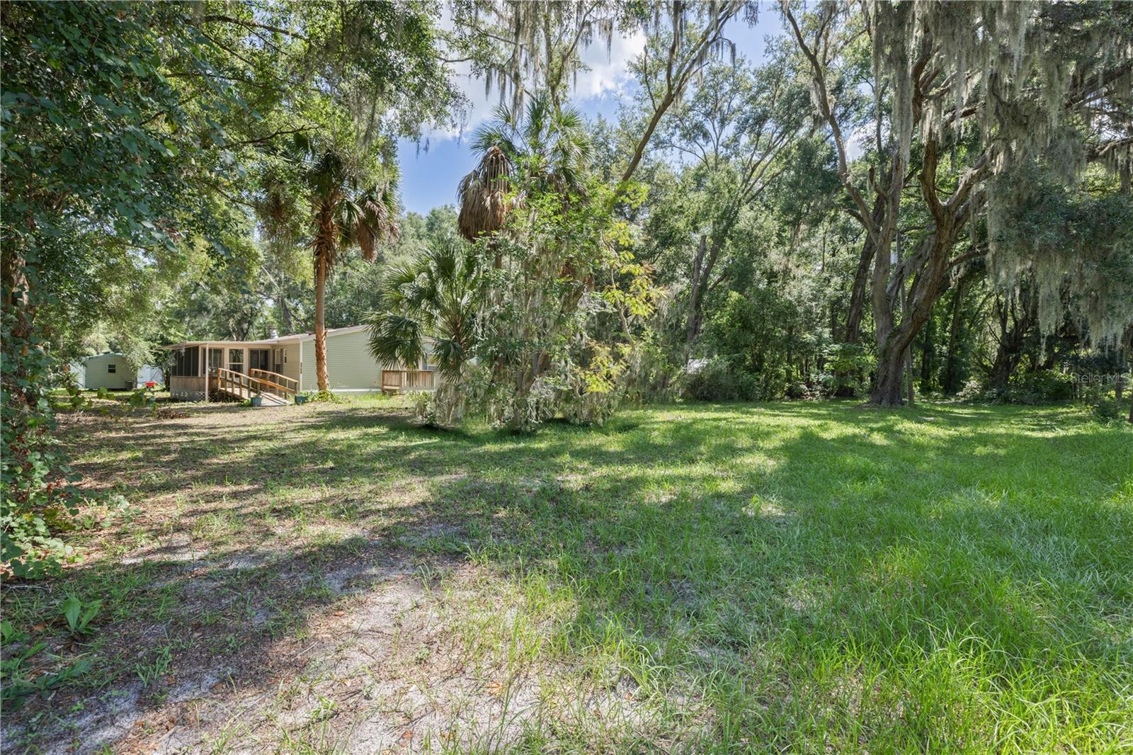 2786 Ne 33rd Pl Property Photo 28