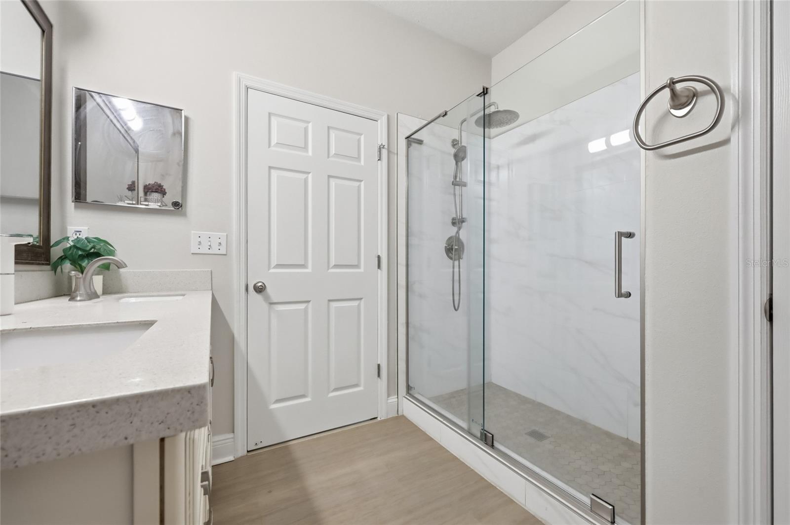 1020 Sailing Bay Dr Property Photo 25