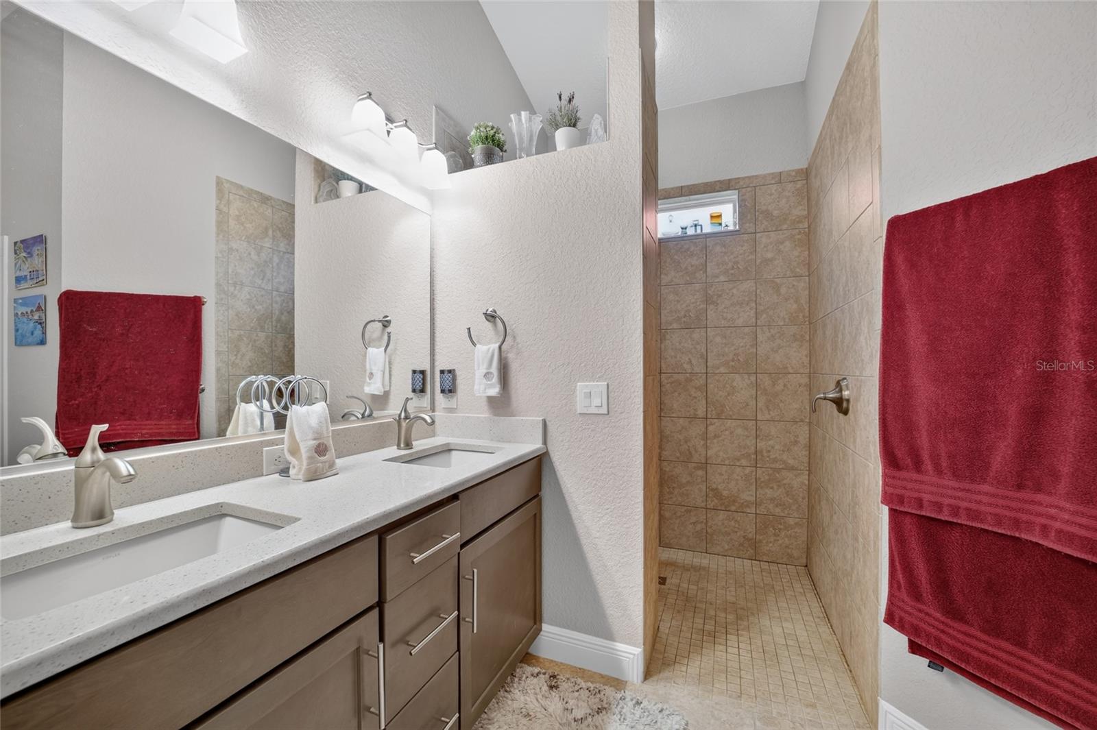 10212 Julia Isles Ave Property Photo 33