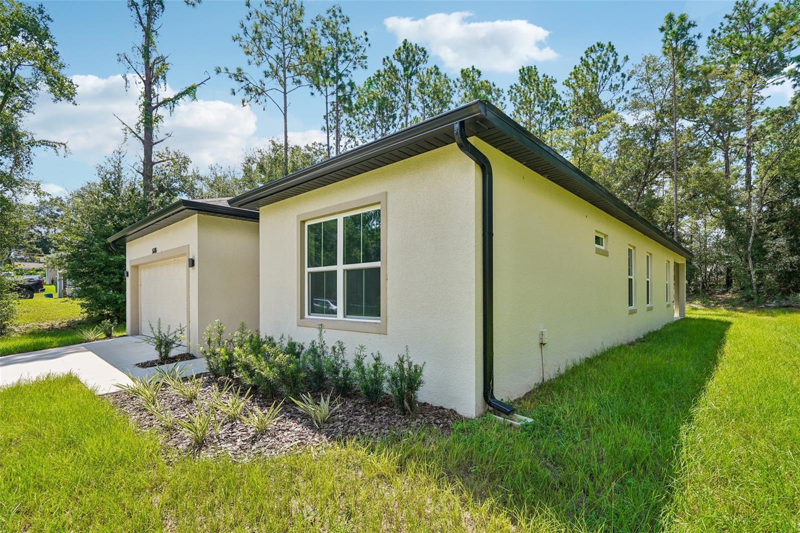 5226 E Prentice Ln Property Photo 2
