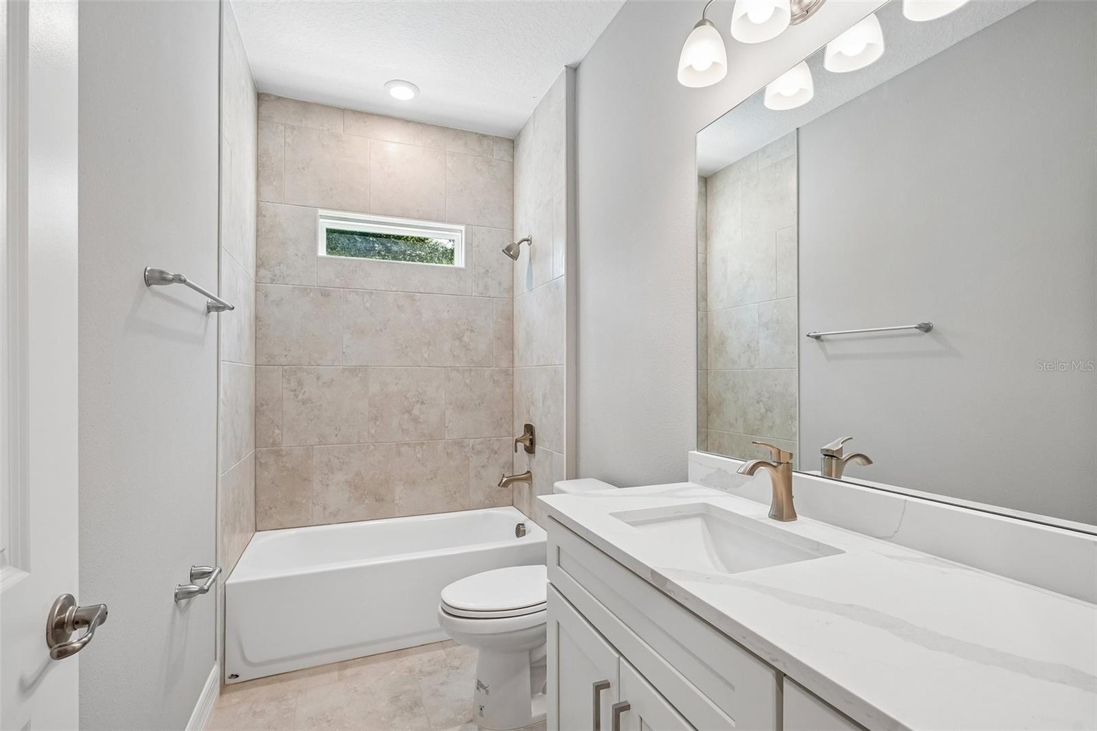 5226 E Prentice Ln Property Photo 24