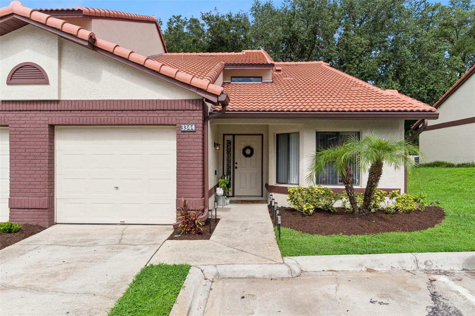 3344 GRAY FOX CV #4 Property Photo 1
