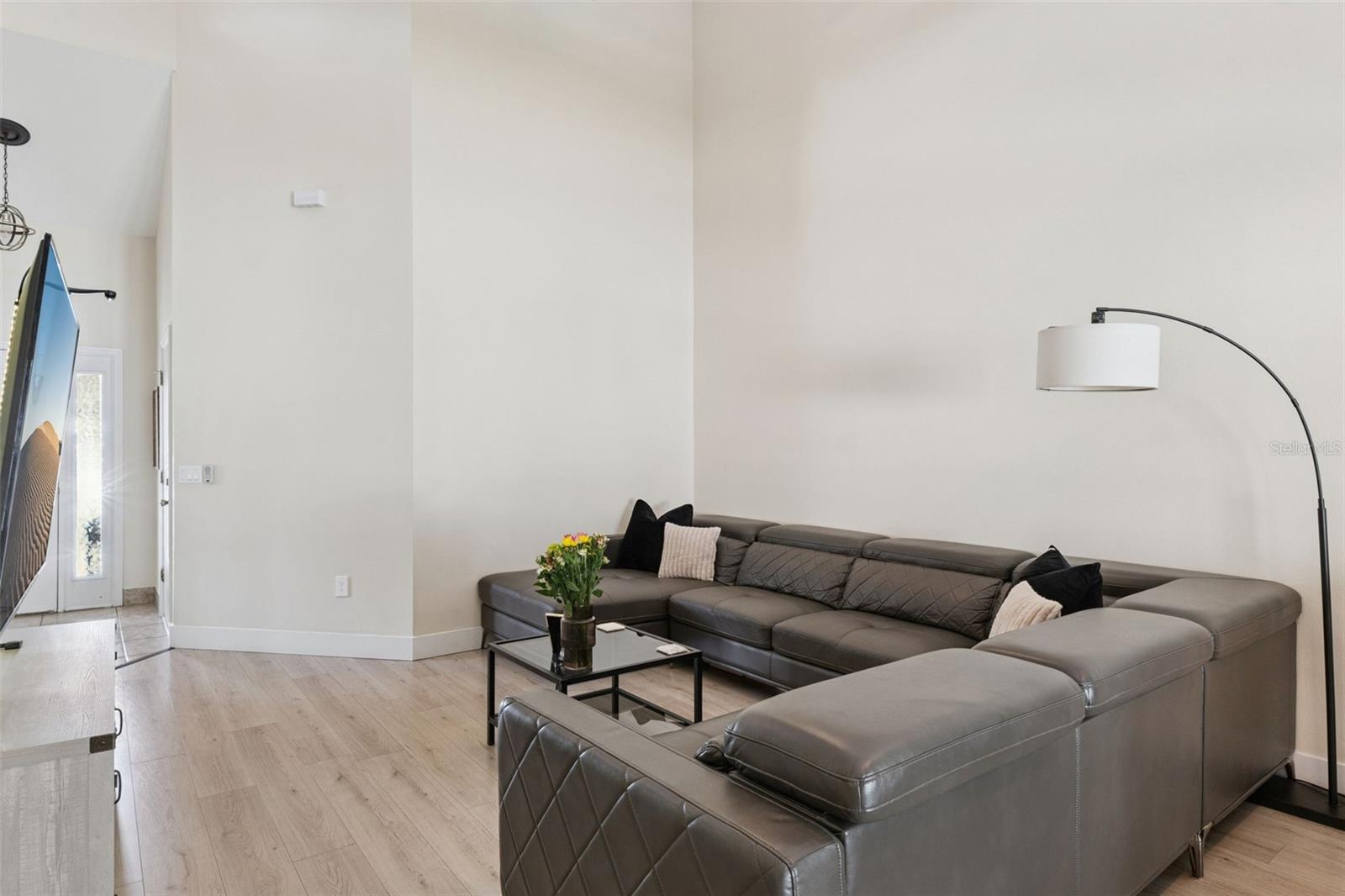 3344 Gray Fox Cv #4 Property Photo 6