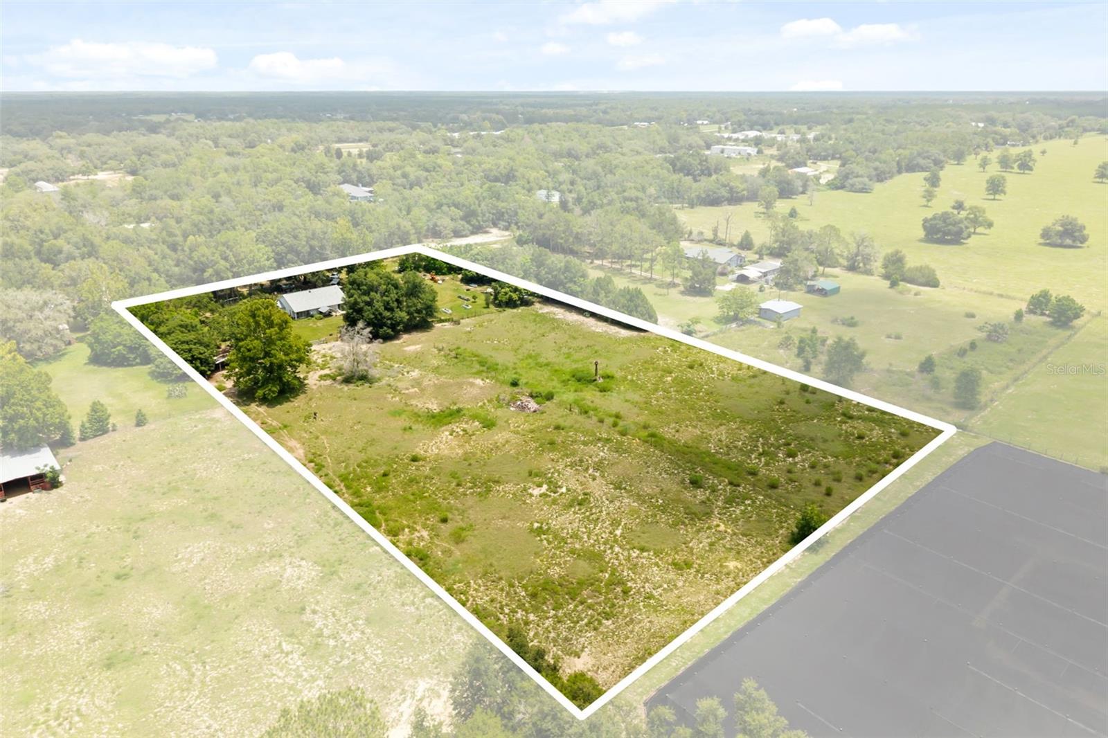 35819 Nova Ln Property Photo 2