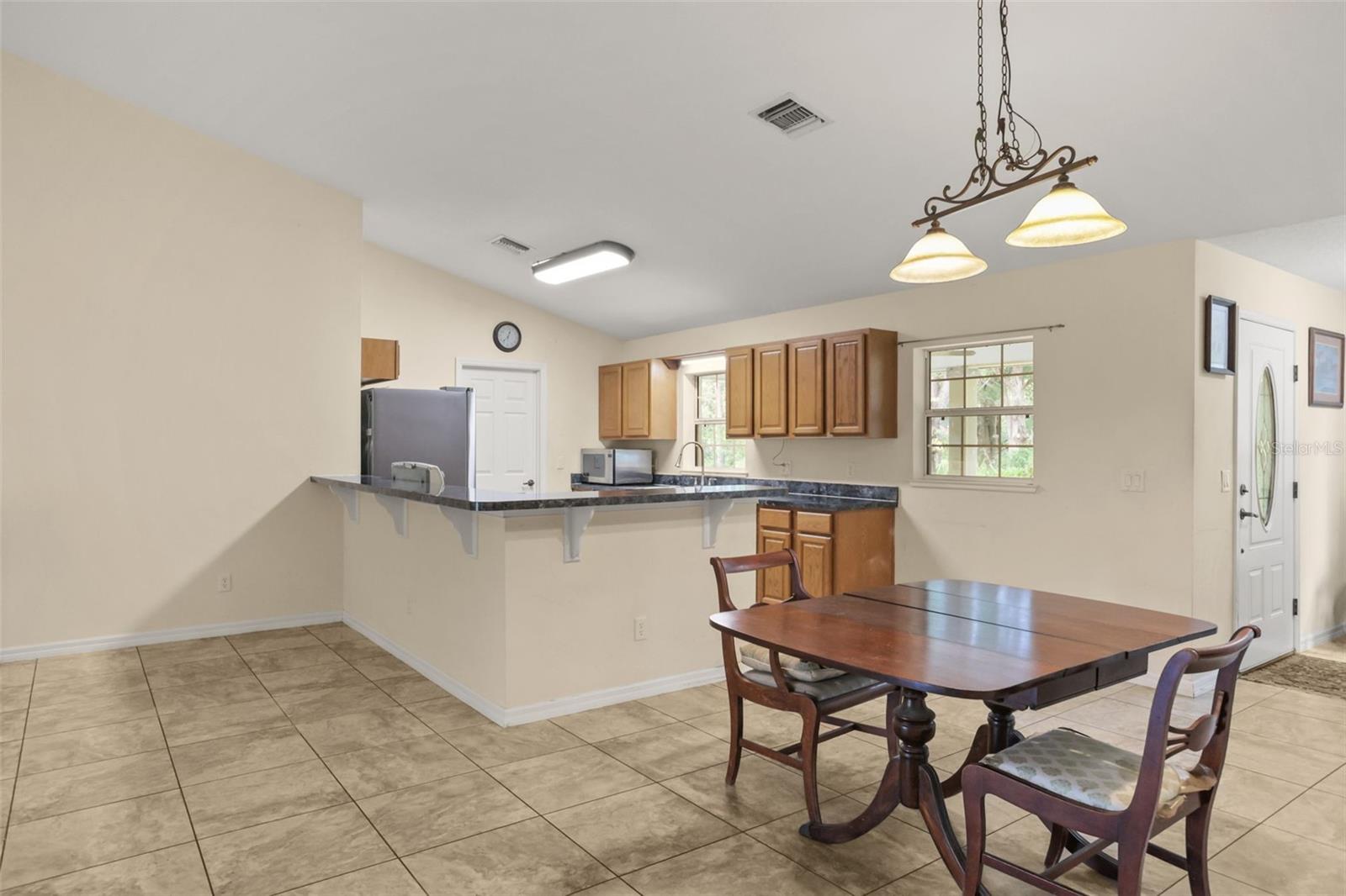 35819 Nova Ln Property Photo 4