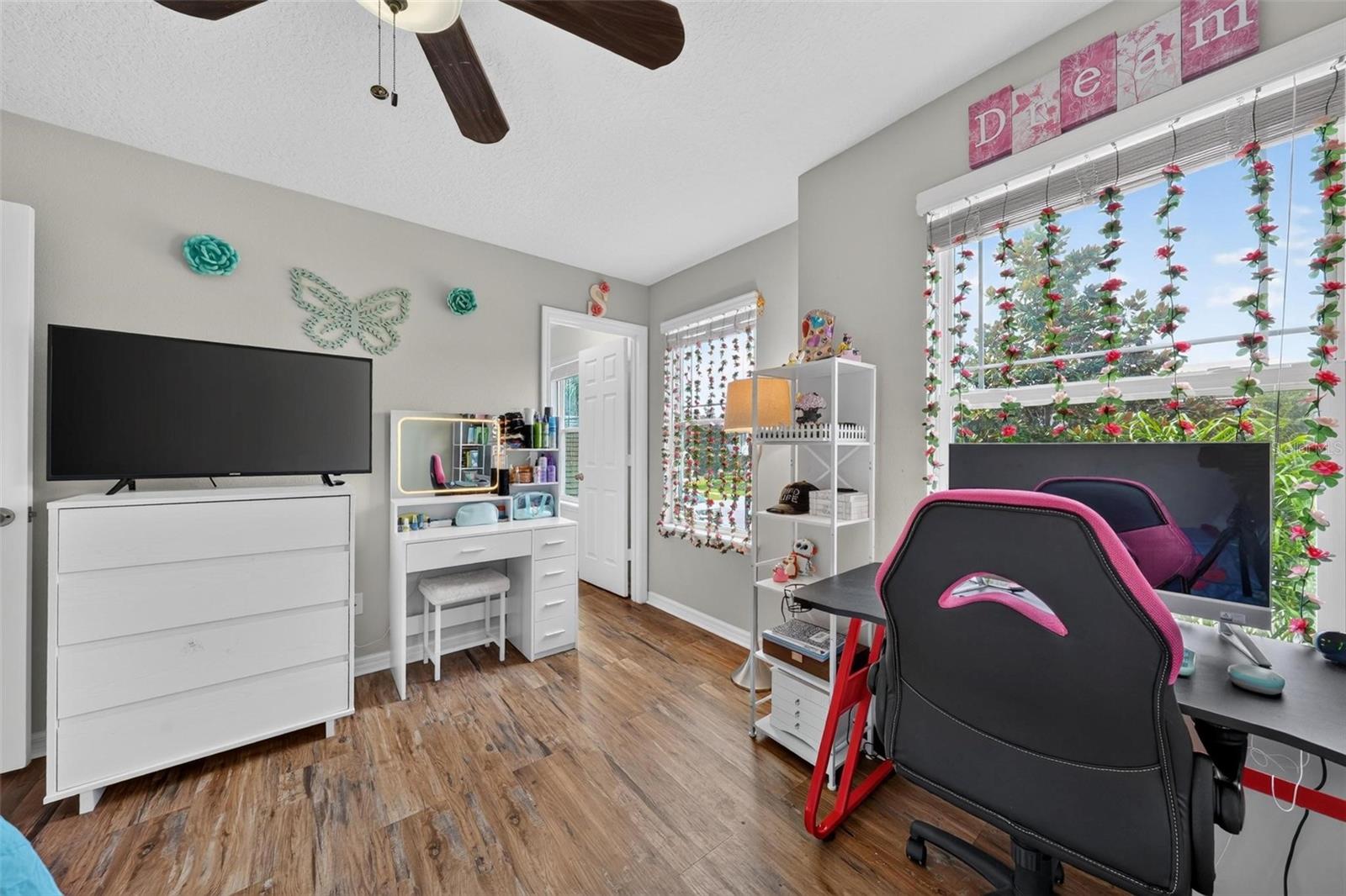 1464 Cabot Dr Property Photo 44
