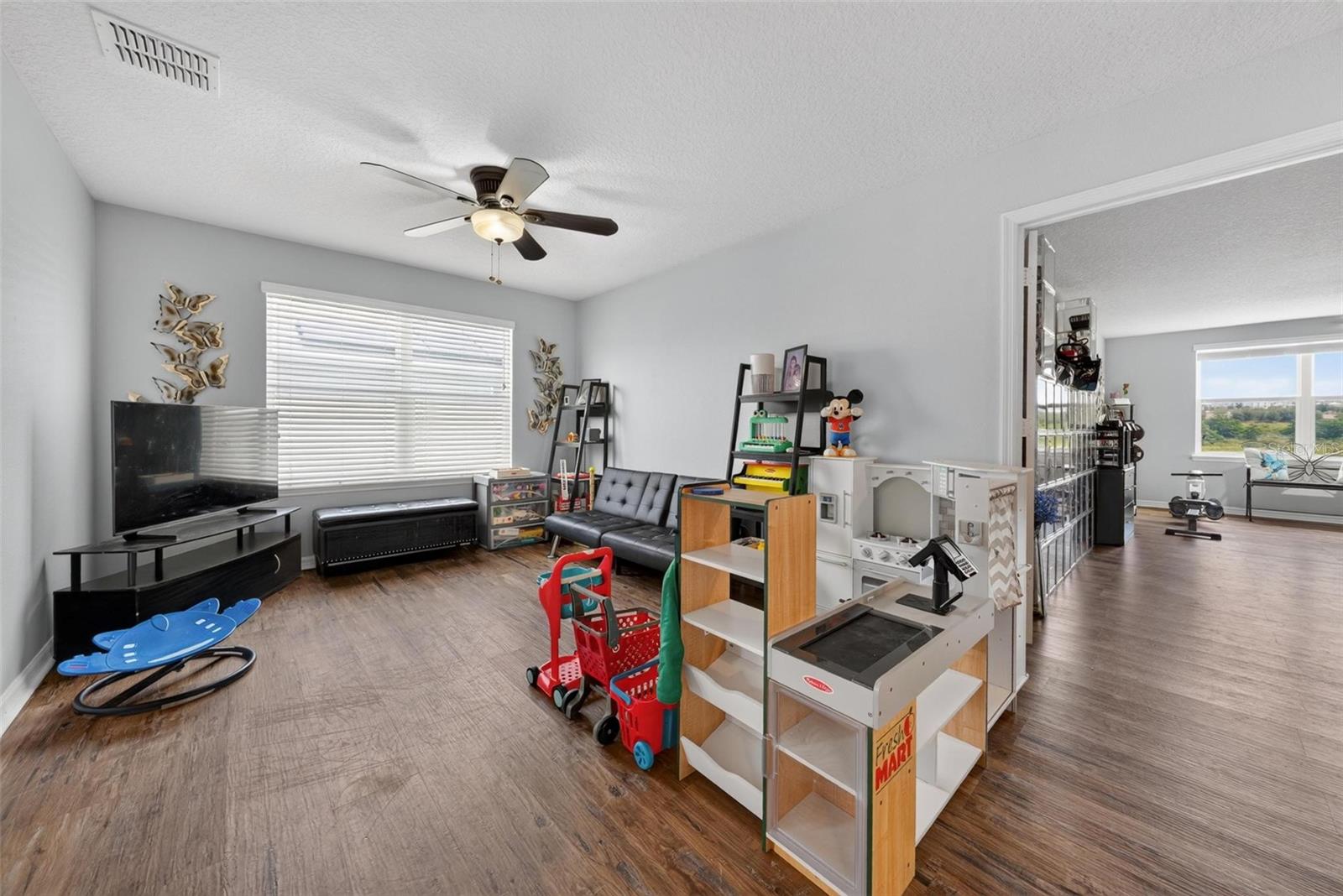 1464 Cabot Dr Property Photo 46