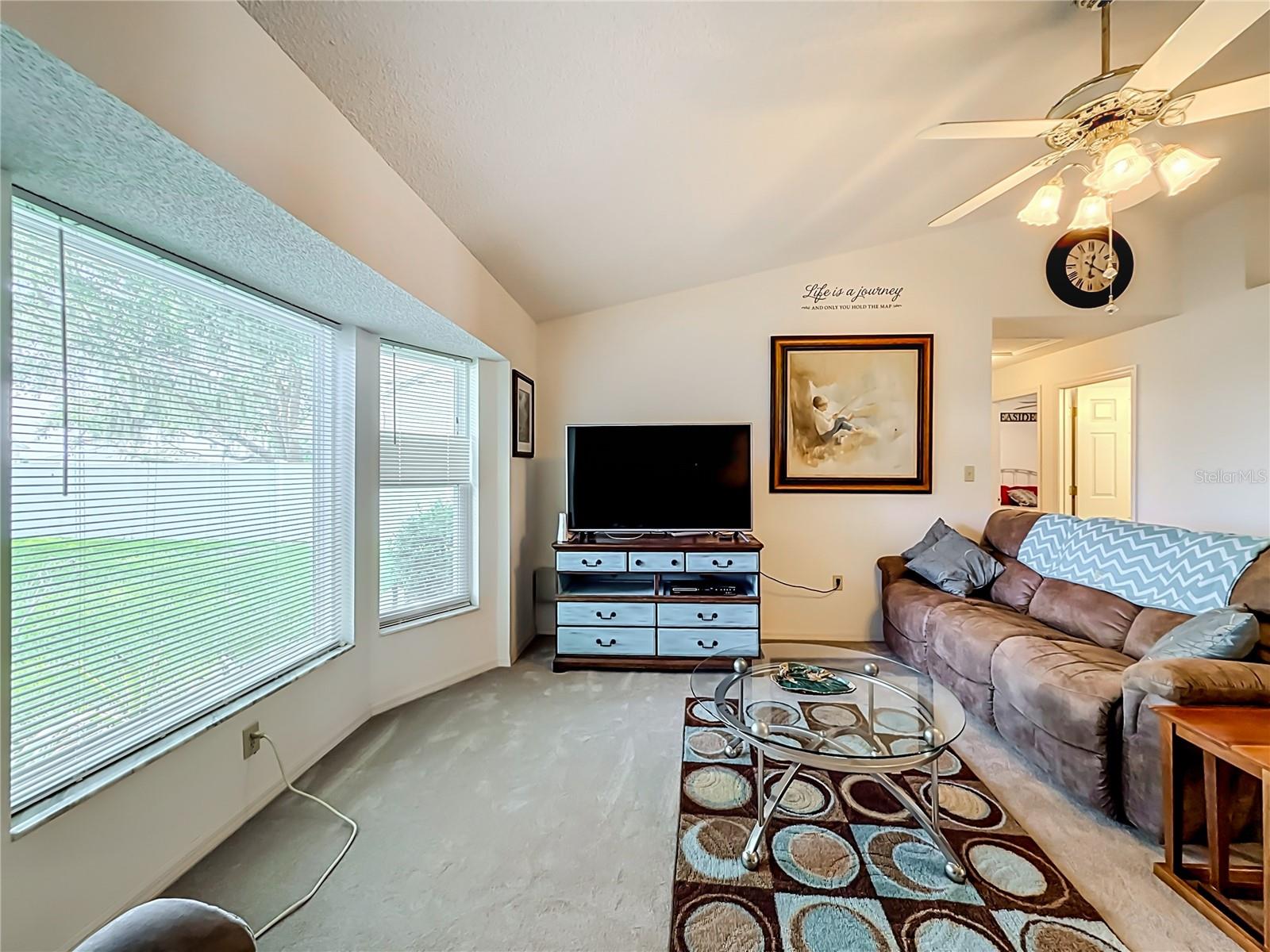 33909 Linda Ln Property Photo 14