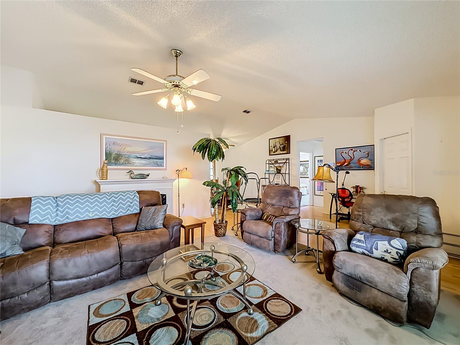 33909 Linda Ln Property Photo 16