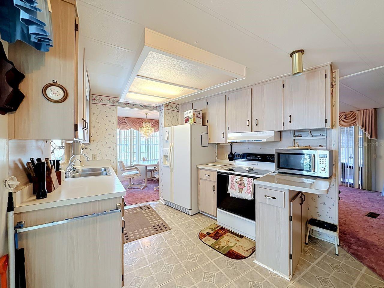 176 Sunset Dr Property Photo 23