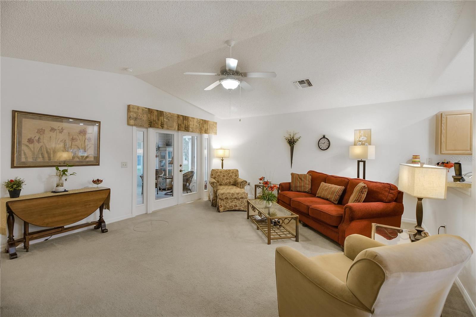 909 Eagles Lndg Property Photo 3
