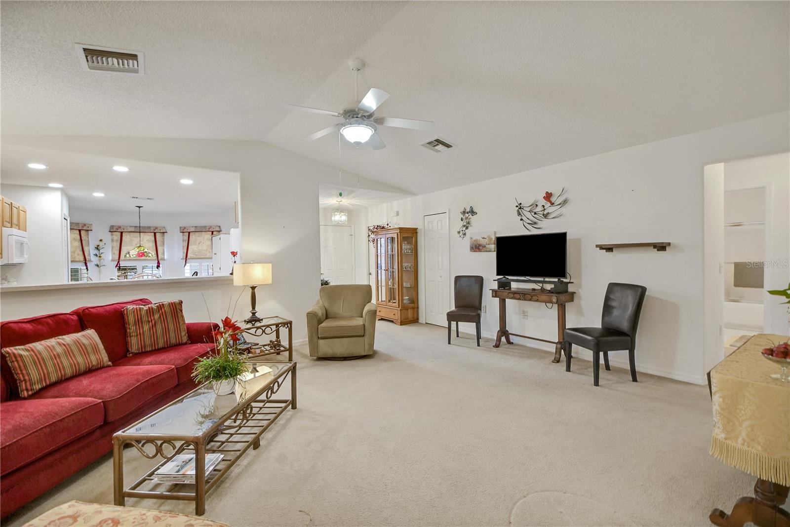 909 Eagles Lndg Property Photo 8