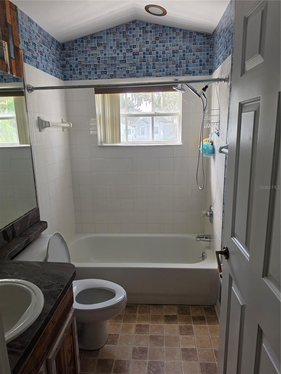 416 Eagle Ridge Dr #416 Property Photo 7